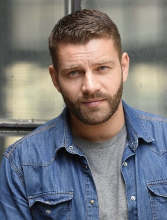 Девушка массажистка Дмитрий, салон Дмитрий